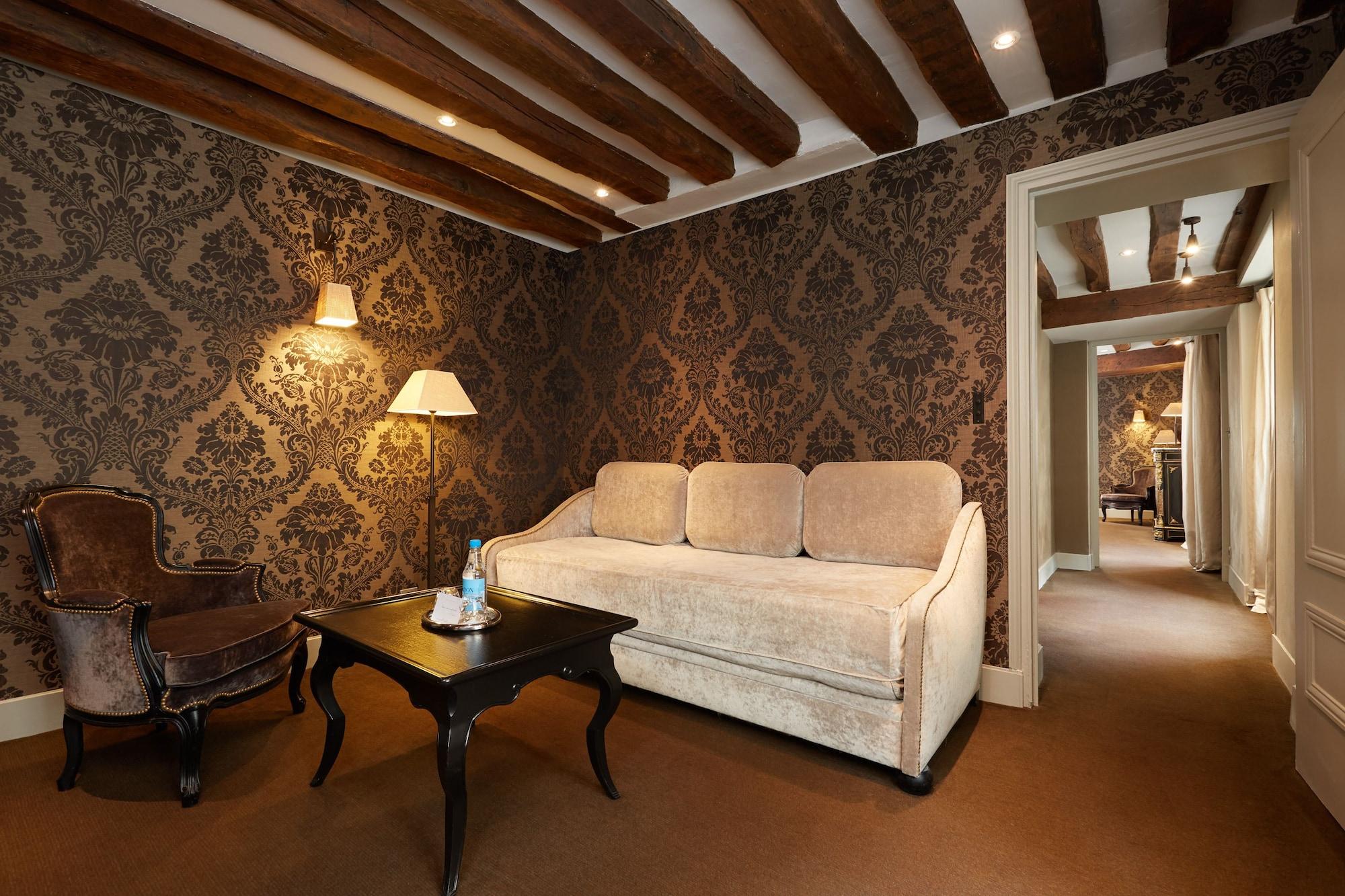 Le Pavillon De La Reine & 5* Paris