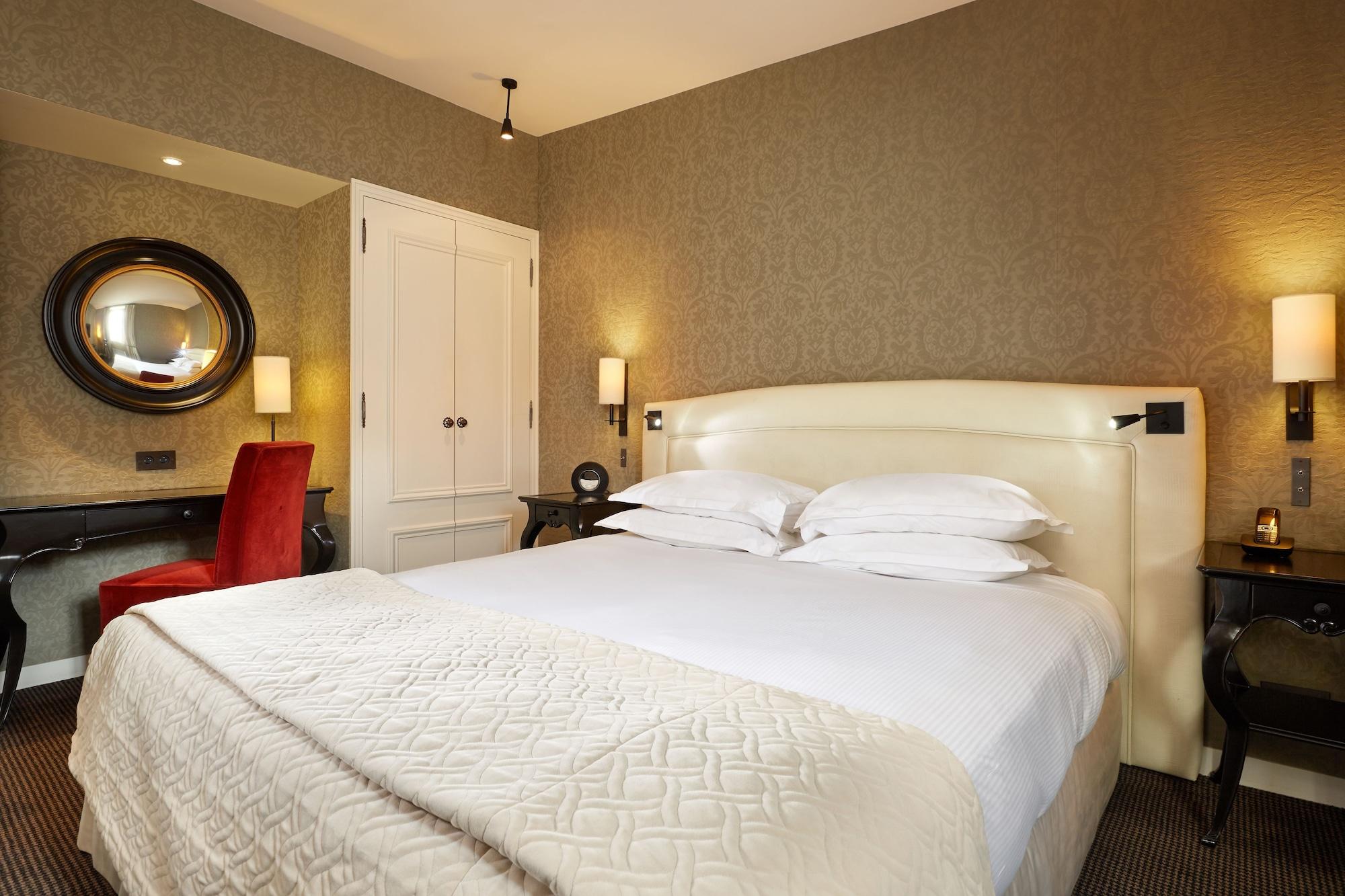 Le Pavillon De La Reine & 5* Paris