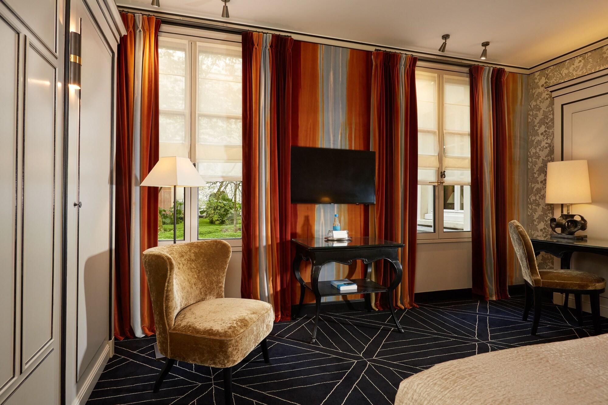 Le Pavillon De La Reine &