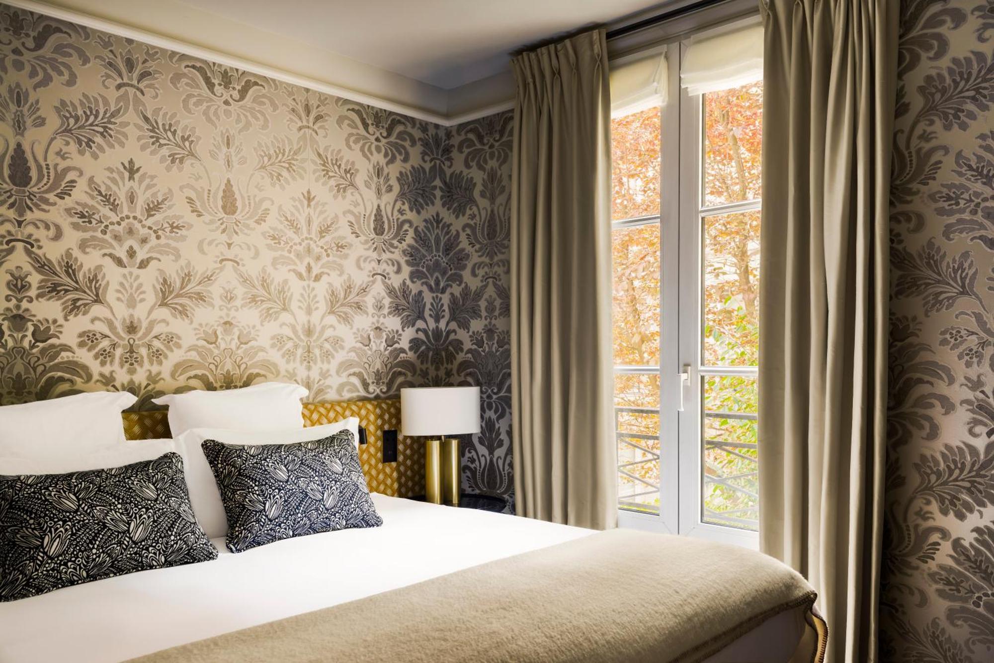 Le Pavillon De La Reine & 5*